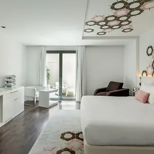 Mate Carla, 4*, Barcelona Španělsko